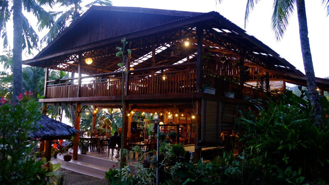 Air Manis Hillside Villa Cafe & Resto Padang  Zewnętrze zdjęcie